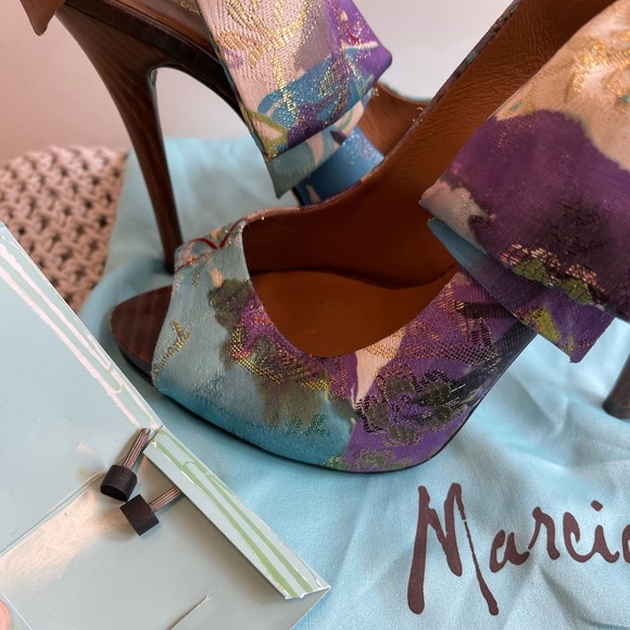 MARCIANO - Gorgeous Floral Colourful Sling Back Heels - Open Toe - Picture 13 of 13